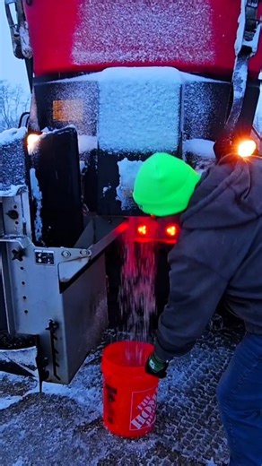 Spencer Lawn Care on Instagram: "🚨 I can't even explain how convenient this feature is on the Boss VBX Salt Spreaders. Ten years ago, I would have been doing this with bags. @boss_snowplow Partner 💪🏼"