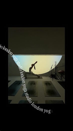 Muse App 🕊️ Reels & Stories Editor on Instagram: "A new template with the Text brush feature is now available in the Muse app.🖤 #musetemplates"