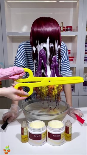 Transform Your Dry Hair with a Nourishing Hair Mask