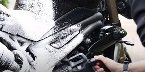 How To Clean Your Motorcycle In 5 Easy Steps | Motorcycle Gear 101