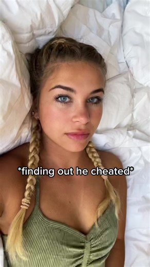 Gabrielle Moses (@gabrielle_moses)’s videos with hmmm - rae