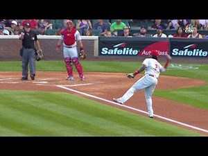 PHI@COL: Franco barehands a bunt, makes great throw