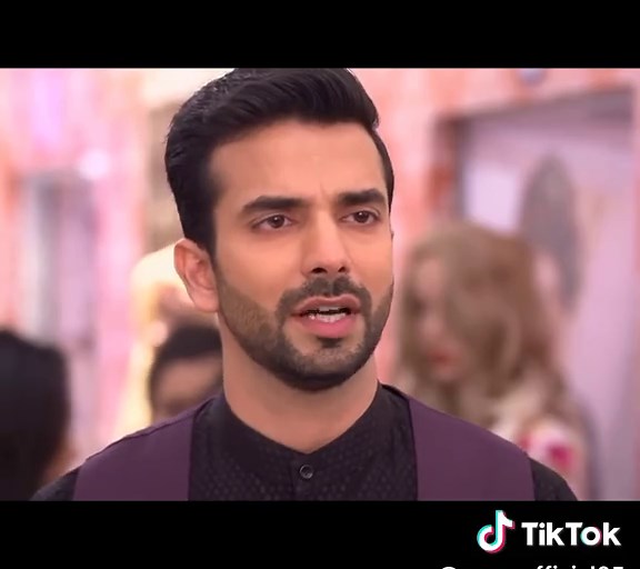 Karan Ko Mar Deya 🥹😢 . . . #foryou #foryoupage #zoya_official05 #unfrezzmyaccount #viralvideo