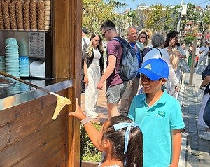 Turkish Ice Cream Vendors are in a League of Their Own