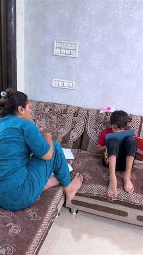 સોલર સાફ કરવામાં જે પરસેવો વળે છે ને, એને જ અસલી 'સોલર એનર્જી' કહેવાય ! 🥵 | #solarenergy