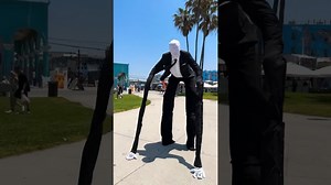 What happened when Slenderman showed up at the beach