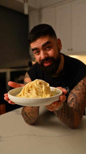 Chef GR 🇮🇹 on Instagram: "3 Ingredient Wonder – Episode 2: FETTUCCINE ALFREDO (Pasta Burro e Parmigiano) Continuing the series where I make easy, delicious recipes using 3 main ingredients (or less) plus pantry essentials. This time, a Roman classic that proves simplicity is everything: pasta, butter, and Parmigiano. Full recipe below 👇 INGREDIENTS (1 big portion) Fettuccine – 120 g Butter – 6 tbsp (cold, cubed) Parmigiano Reggiano – 3 handfuls Salt – for the pasta water PROCEDURE Bring a pot