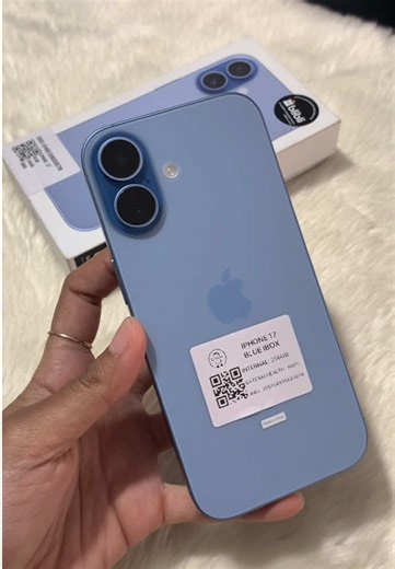 Ready IPhone 17 Blue ———————————— ———————————— - Internal 256GB - Kesehatan Baterai 100% - Kelengkapan Fullset - Body Mulus 99% - Ex- Resmi IBOX - Bergaransi ———————————— #iphonebergaransi #iphone17