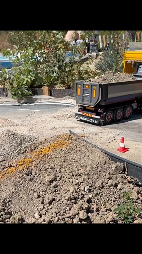 SHORT #2-1 Buluşma / Meet 14.09.2025 | Liebherr LR636 Scaina 770s Tamiya RC Truck Uzaktan Kumandalı #RCtruck #RCkamyon #RCexcavator #wedico #tamiya #lesu #scaleart #metalhobi #premacon #bruder #huina #carson #truck #excavator #dozer #loader #car #rc #uzaktan #kumandalı #model #maket #scale #hobby #oyuncak #kamyon #araba #TIR #kepçe #modellbau #earthmover #inşaat #construction #kipper #lkw #damperli #CAT #caterpillar #hidromek #oyun #oyunu #funktionsmodellbau #iş #makinesi #makinası #crawler | Bo
