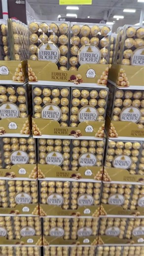 Sweeten your season! 🍫 Stock up on your favorite holiday candies and share the joy. | Sam's Club