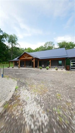 Inside a $800,000 Custom Barndominium in Fredericktown, Ohio 🐴