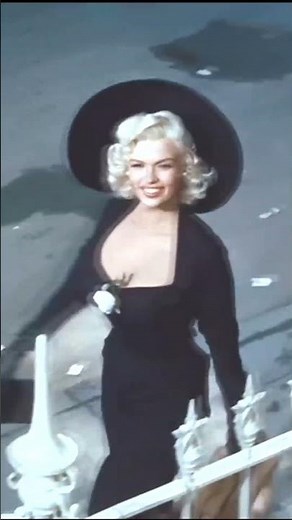 Jayne Mansfield Venus Shocking Blue Stavros #marilynmonroe #jaynemansfield #sophia