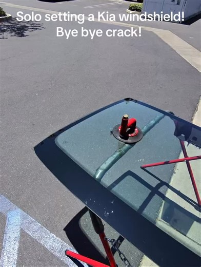 David Do on Instagram: "Solo setting a Kia windshield! Using a WRD Quickset! Bye bye crack! Orange County, CA 7142003136 ⁣ .⁣ .⁣ .⁣ .⁣ .⁣ #416 #auto #autoglassrepair #autoglassreplacement #automotive #autos #canada #carglass #carmaintenance #carrepair #detailing #drivesafe #glass #glassrepair #grow #iphone #mobile #mobileservice #porsche #regulator #replacement #service #supportlocal #toyota #trendingvideo #wecometoyou #windowtint #windscreen #windshield #windshieldreplacement"