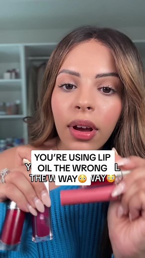 How to Use Lip Oil Correctly: Tips and Benefits