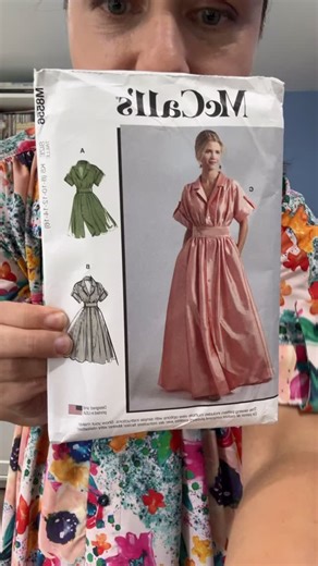 Simona on Instagram: "#productPR another gorgeous dress came out of my collaboration with @minervadotcom this I made McCalls 8556 @simplicity_creative_group in a locket soft crepe in a Minerva exclusive print. And let’s not forget ‘It has pockets ‘ 🤭 Simona Instagram @draculashbv #sewingadventuresinthegarden #sewingfun #minervamakes #minervamakers #wovenfabric #roserelations #MEroserelations #morrocianecrepe #Mccallspattern #pod #minervaexclusiveprint #mepod #M8556 #8556 #sewaholics #han