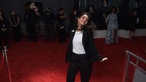 Alessia Cara - 2018 Grammys E! Glambot