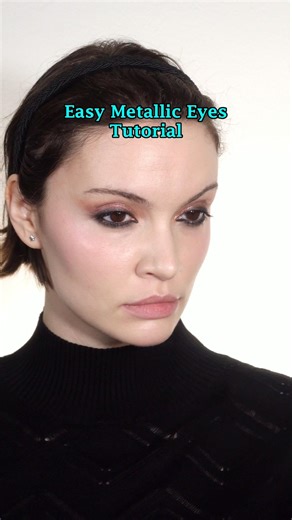 easy metal eyeshadow 🌹 #glittereyeshadow #metallicmakeup #metal #rosegold #softglamlook