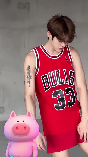 可爱吧！小猪猪😄 #阳光男孩 #男子高校生 #cutebaby #handsome #boyfriends #sexy #海外留学 #gaytiktok #sexy #fashion #gym