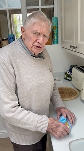 Does anyone still make this snack! I used to have these years ago but forgotten about them ! #oldfashionedsnack #icecreamwafer #1970s #nostalgia #oldfashionedfood #discontinued #backintheday #easysnacks | Grandad Joe