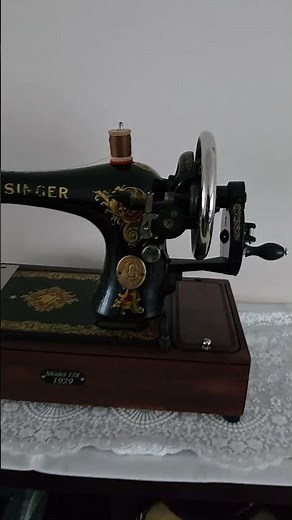 1929 Model 128 Singer Sewing Machine #sewingmachine