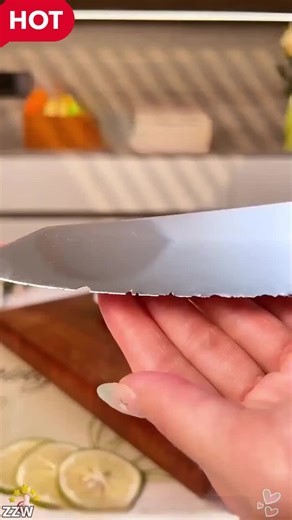 Automatic Kitchen Knife Sharpener for Effortless Precision