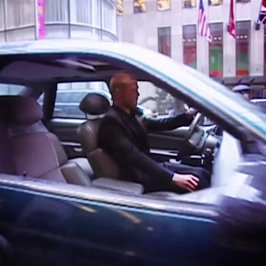 Fight Club (1999), directed by David Fincher and based on Chuck Palahniuk’s 1996 novel, is a cult classic thriller starring Brad Pitt, Edward Norton, and Helena Bonham Carter. It explores themes of masculinity, consumerism, and existentialism through an unnamed narrator who forms an underground bare-knuckle fighting ring with soap salesman Tyler Durden. The story, featuring a major plot twist regarding the narrator's dissociative identity disorder, evolves into an anarchist group called Project 