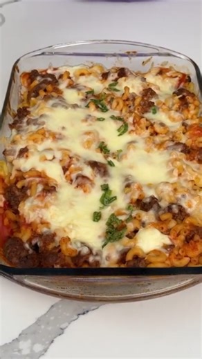 Easy 4 ingredient dinner cheeseburger casserole everyone loves