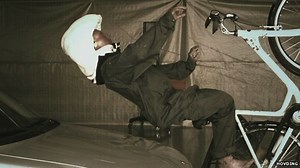 Could hi-tech accessories make cycling safer? @BBCNews #WearableWednesday