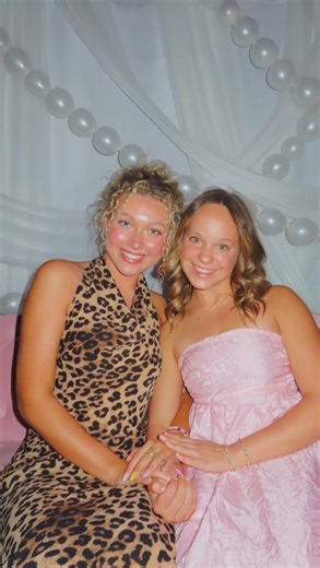 UOFA FORT SMITH ΓΦΒ on Instagram: "Our beautiful COB Chairwoman @davis.brookelyn_ wants to invite YOU to our three COB events this week! Sign up to let us know you’re coming, or at the door, linked in our bio! We cannot wait to connect with more girls and to grow our sweet sisterhood. That is what we are all about! 🩷gphi #uafsgreeks #uafsgphib #gammaphi #gogreek #uafscpc"