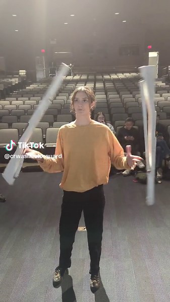 Look at these freshman go! #colorguard #colorguardrifleline #colorguardsabre #rookiethings #colorguardtricks