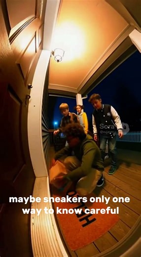 “Kids vs Exploding Box! Blue Powder Chaos 😂💥