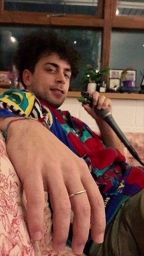 Harmonica Beatbox Street Performance by Moses Concas