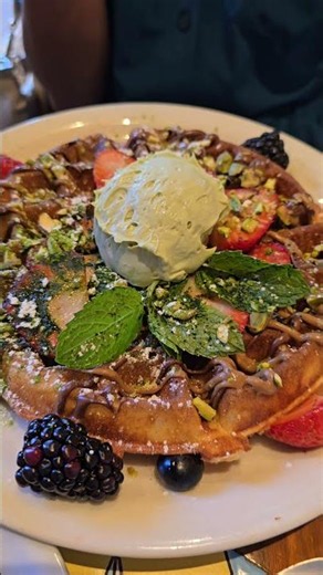 Yummy Urth Cafe Breakfast in Hawthorne California