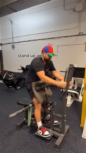 Salt Lake City Lifting Club on Instagram: "Enjoy this recipe for making buttermilk……. Making buttermilk at home is a simple process that requires only two ingredients and about 5–10 minutes. The most common method involves adding an acidic agent to milk to create a thick, tangy, and slightly curdled liquid that functions just like store-bought cultured buttermilk in baking recipes. Standard Homemade Buttermilk Recipe (1 Cup) 1 tablespoon white vinegar OR lemon juice 1 cup whole milk (2%, low-fat