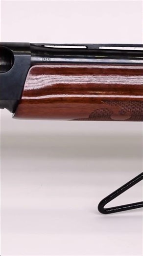 Quick look at a Remington 1100 12 Gauge Shotgun, shotgun review! #remington #remington1100