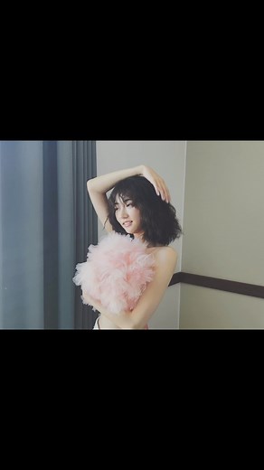 武田玲奈10周年記念写真集｜公式 | ＊ 突然ですが、思いがけず〝シェー〟をしてしまう玲奈ちゃん（笑） 現在hmv museum 渋谷5で開催中の展示会ですが、会期中に玲奈ちゃん本人が突然会場を訪れる可能性ありです😳✨お楽しみに〜！ 武田玲奈10TH ANNIVERSARY BOOK SISU 発売記念展示会... | Instagram