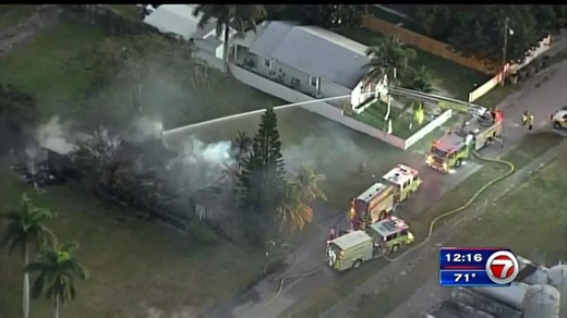 Firefighters put out house fire in Homestead - WSVN 7News | Miami News, Weather, Sports | Fort Lauderdale