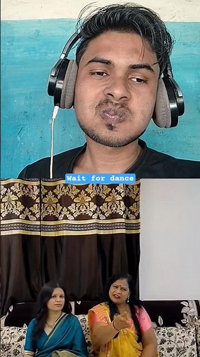 65 year's old madam dance karegi 🤣 | funny reaction video|viral.#gaon#funny#comedy #minivlog