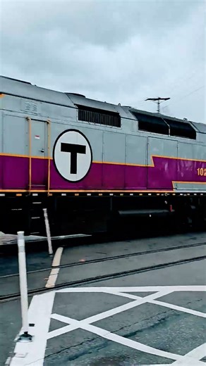 Mbta 3C 1025/ Cabcar #1804 At Crossroad in Haverhill Mass Going Towards Haverhill Station 11/16/25