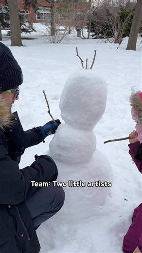 Two little hands at work #snowman #canadasnow #olaf #ytshorts