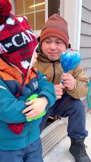 Lost Glove Tears 🧤😂