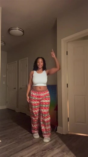 kara 🍉 (@karaboutfood)’s videos with FEARLESS - LE SSERAFIM