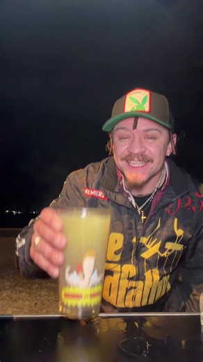 🧃JonnySips_2.0🧃 (@jonnysipsofficial)’s videos with Originalton - Music Player