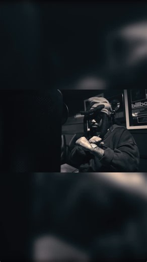 Icewear vezzo on Instagram: "💨💨"