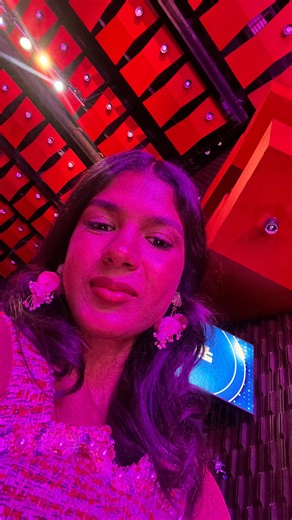 Darnelis Rodriguez on Instagram: "Continúa por lo que quieres y nunca te detengas porque los sueños se trabajan ❤️ #juventud #parati #exit"