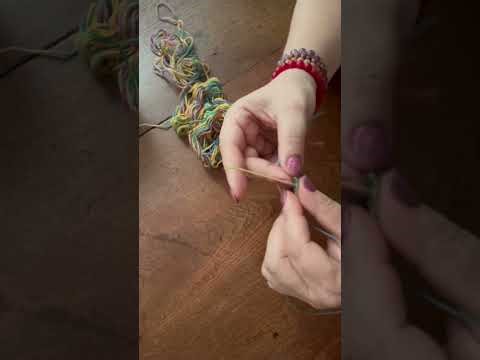 Knitting toe up sock construction