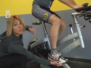 Watch CycleOps Power Pro 300PT Indoor Cycle Trainer ﹙Renewed﹚ on Amazon Live