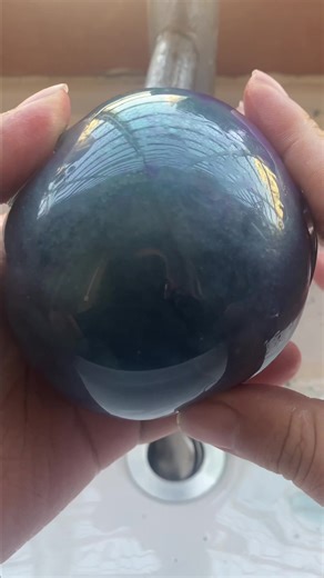 Creative Water Balloon Art with Purple & Cyan Mica Powders