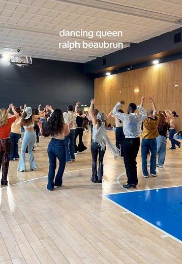 Dancing Queen Tutorial by Ralph Beaubrun