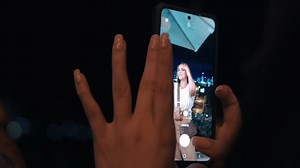 8.2K views · 162 reactions |  Nuestros #SamsungLovers disfrutaron de una noche épica✨ junto al #GalaxyS22Ultra . Mira todo lo que sucedió en el Night City Tour #SamsungExperience . | Samsung | Facebook